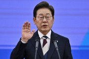 呼和浩特重回青瓦台 复苏经济 弥合社会裂痕 韩国新总统有哪些执政计划？
