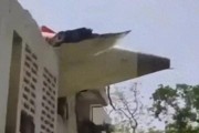 呼和浩特印度一波音787客机坠毁机上242人、地面5名学生遇难！我驻印度使馆：机上无中国籍乘客